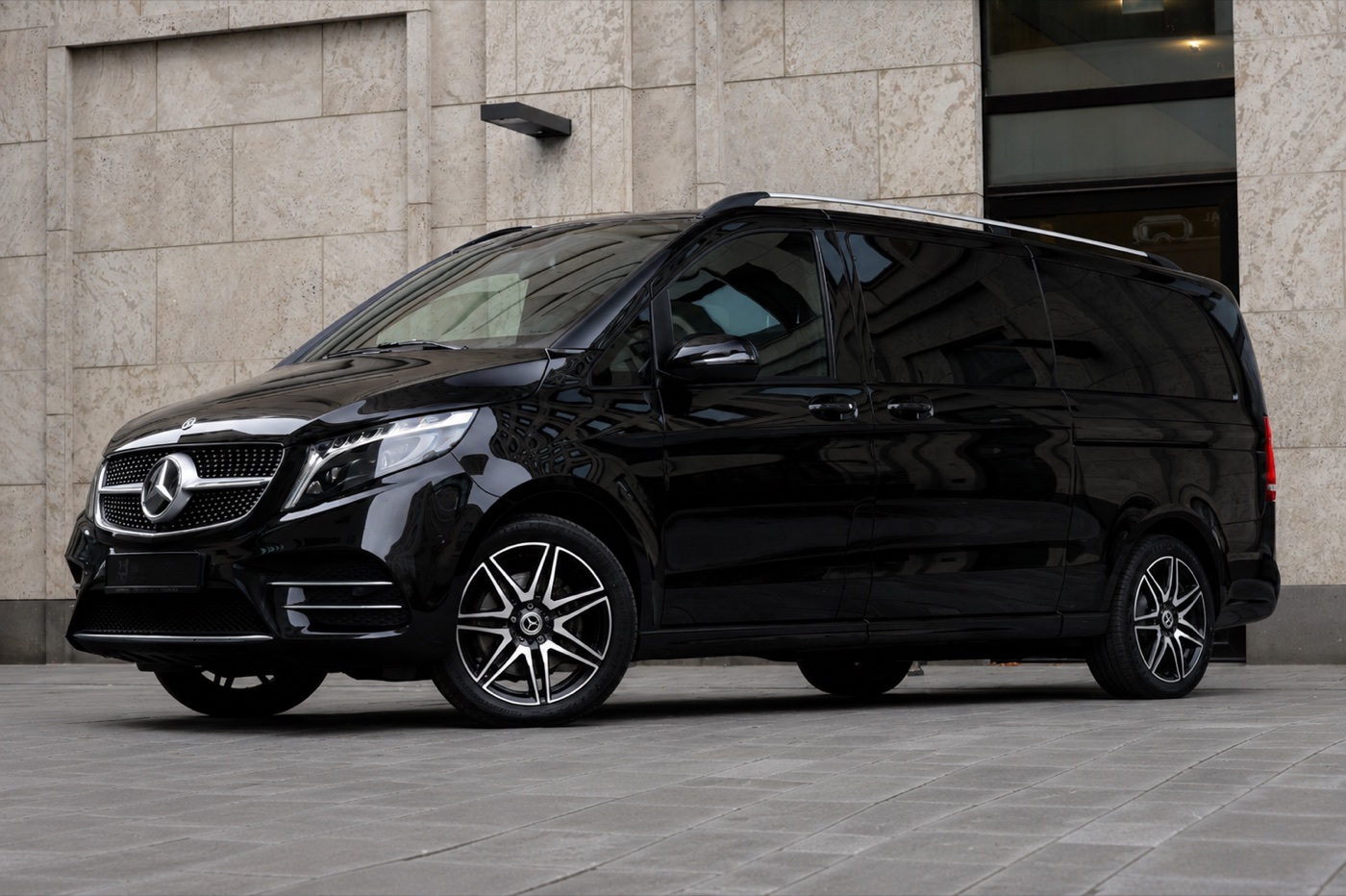 Black Mercedes-Benz V-Class for weddings and events